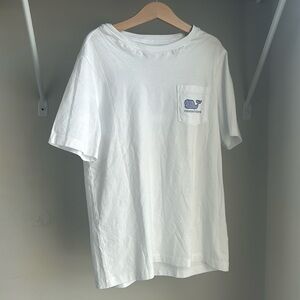 Vineyard vines T-shirt